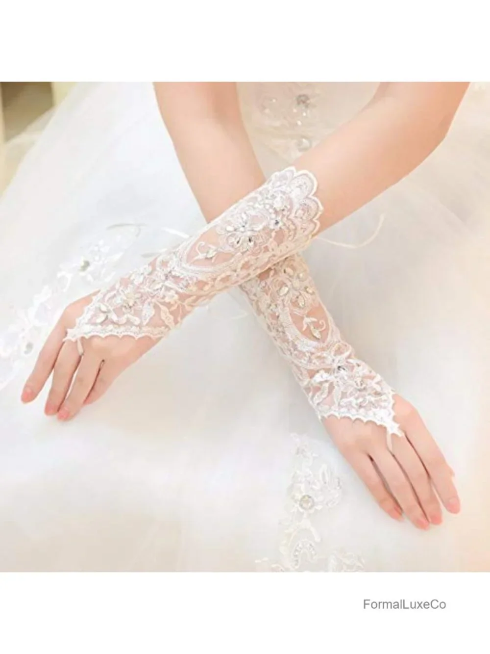 Fingerless Lace Rhinestone Bridal Gloves for Wedding Party